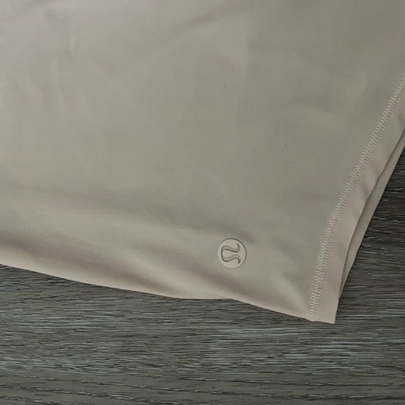 Lululemon tank - Picture 2 of 3